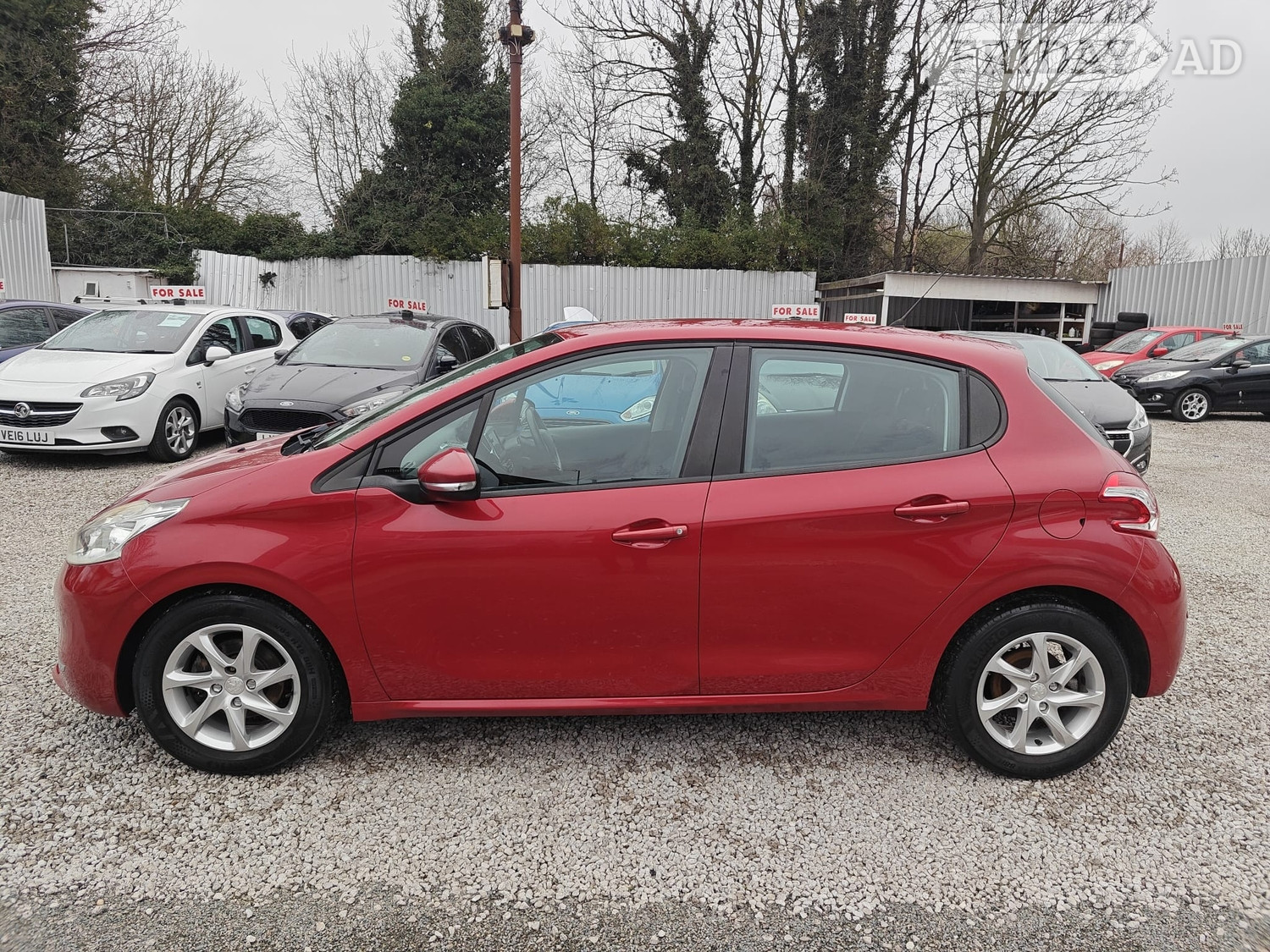 Peugeot 208 2013 - Cars