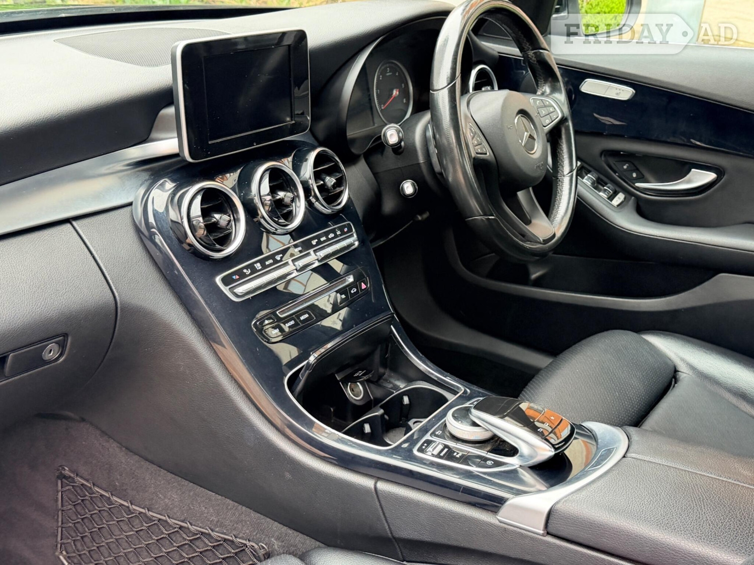 Mercedes-Benz C Class 2016 - Cars