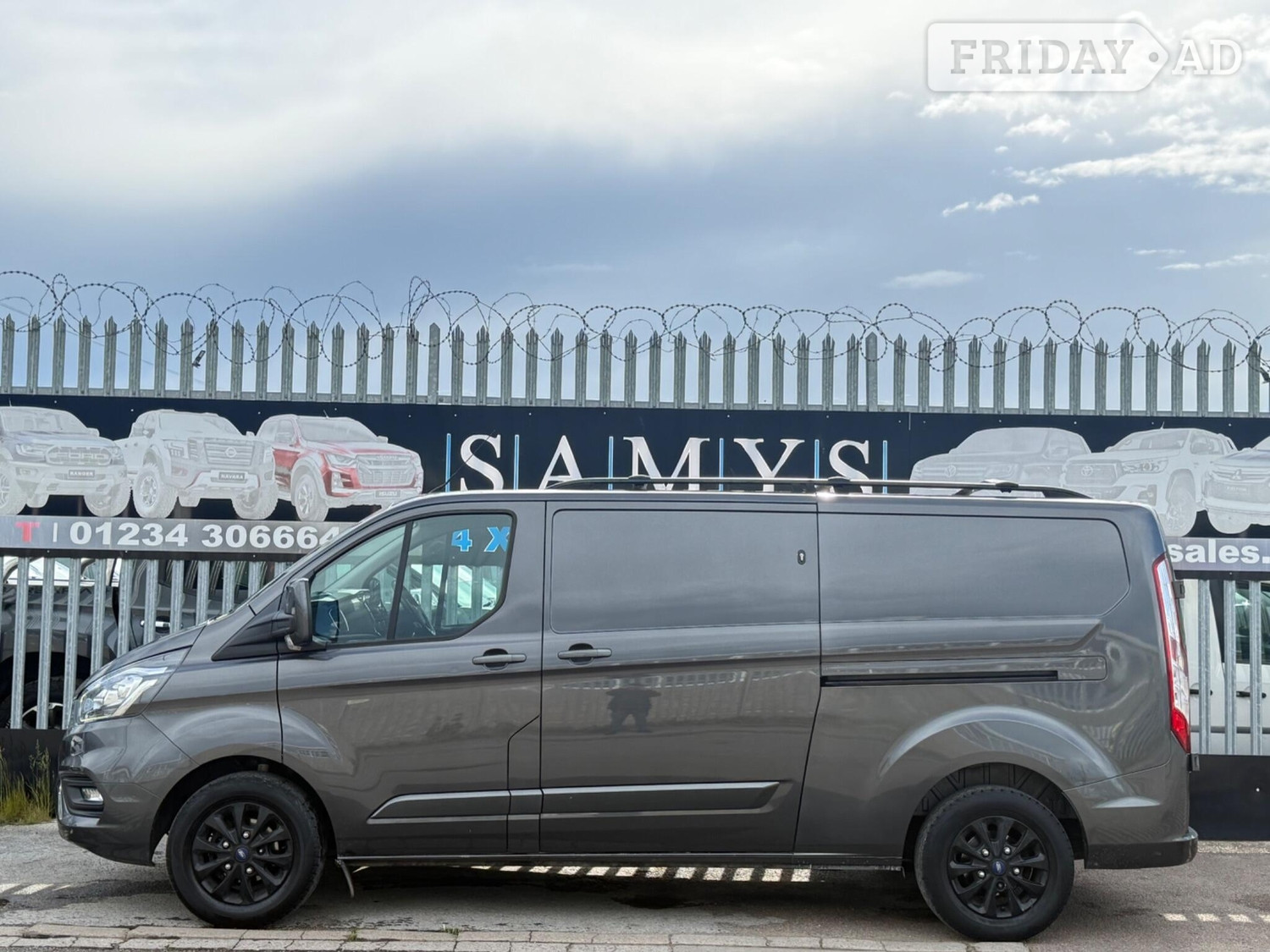 Ford Transit Custom 2021 - Vans & Commercial Vehicles in Bedford