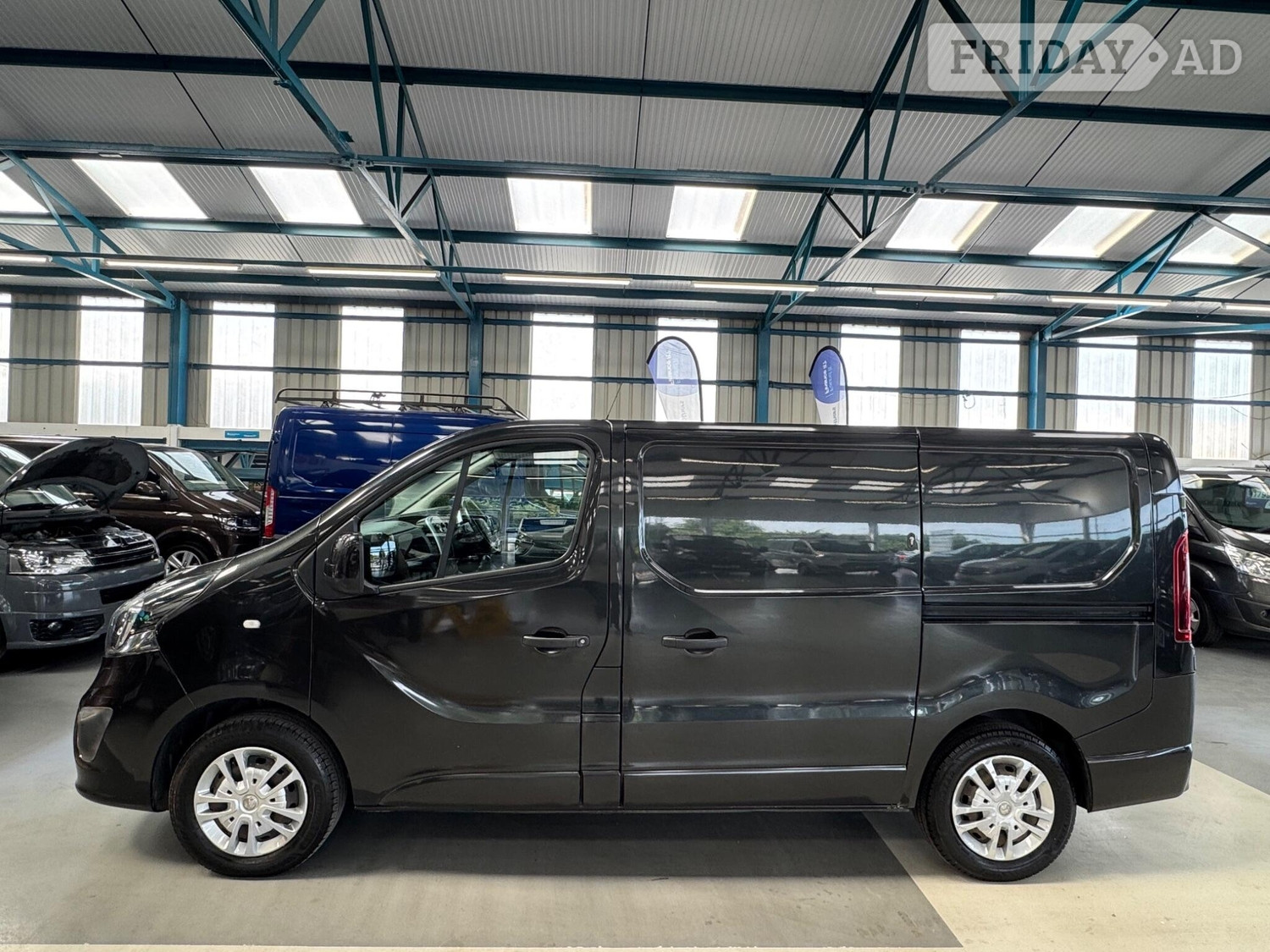 Vauxhall Vivaro 2015 - Vans & Commercial Vehicles in Bolton