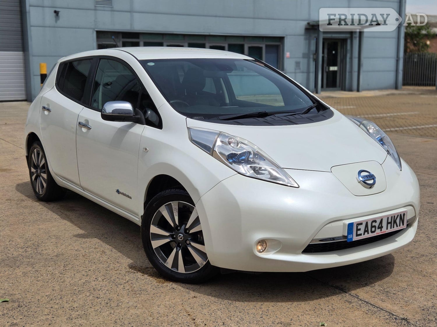 Nissan LEAF 2014 in Slough