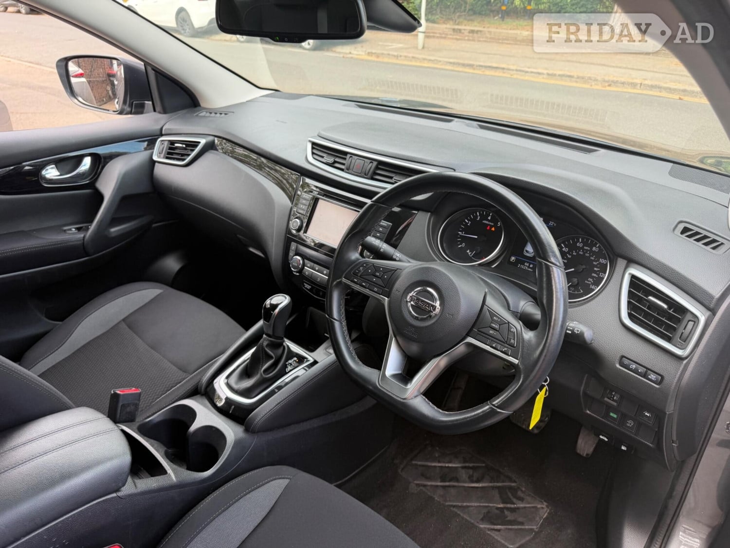 Nissan Qashqai 2021 - Cars in Sutton