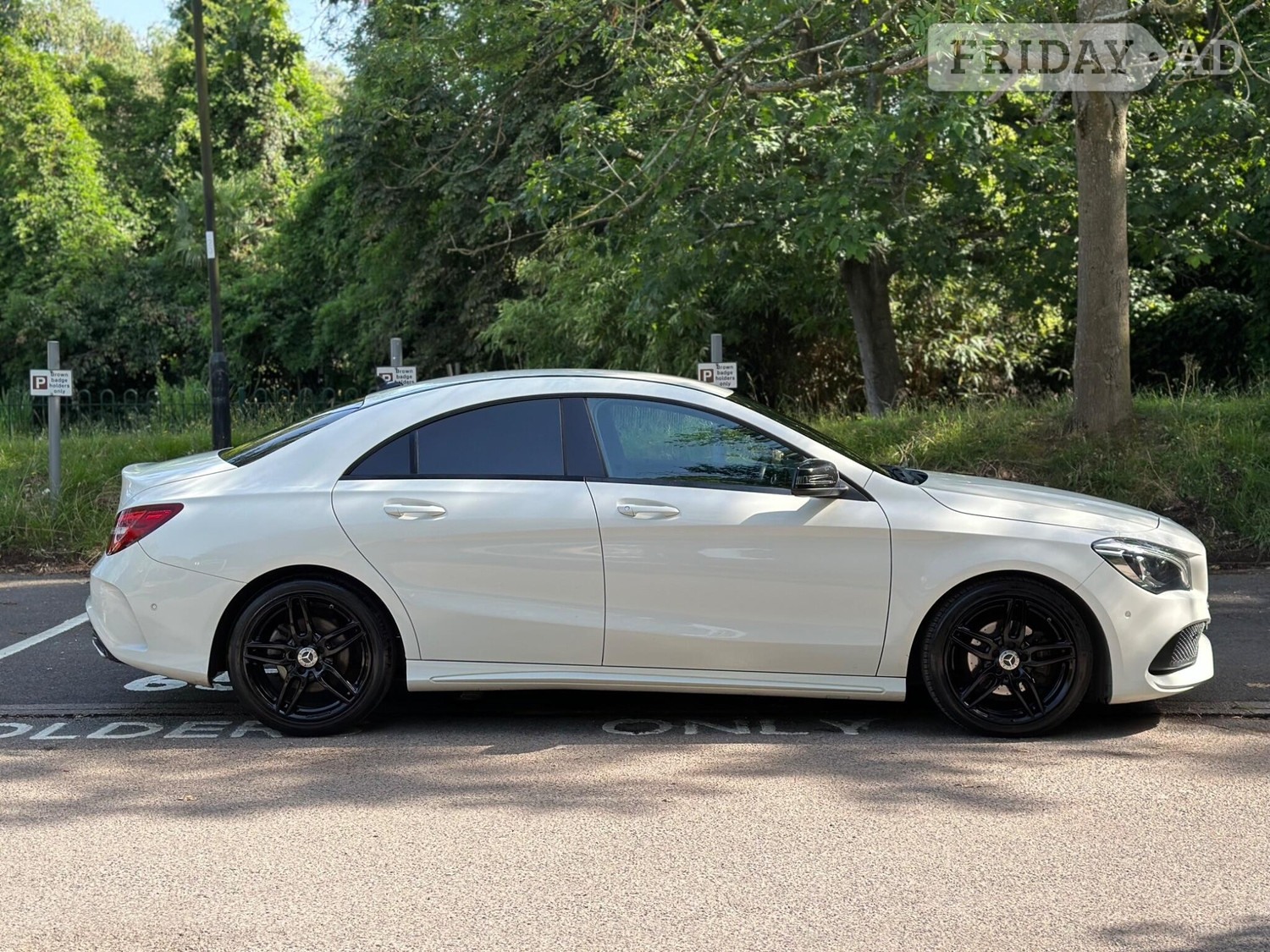 [ berth ]Mercedes-Benz CLA Class