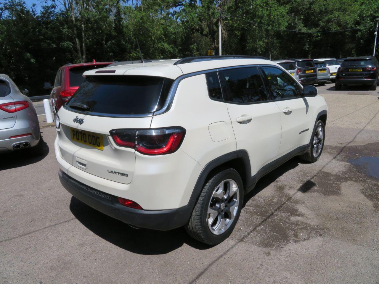 [ berth ]Jeep Compass