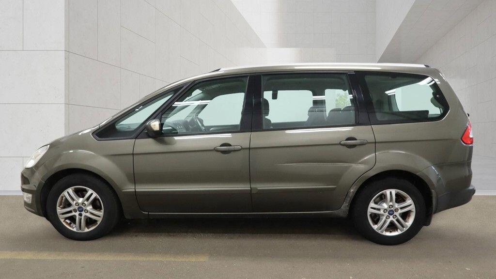 Ford Galaxy 2011 - Cars in Winchester