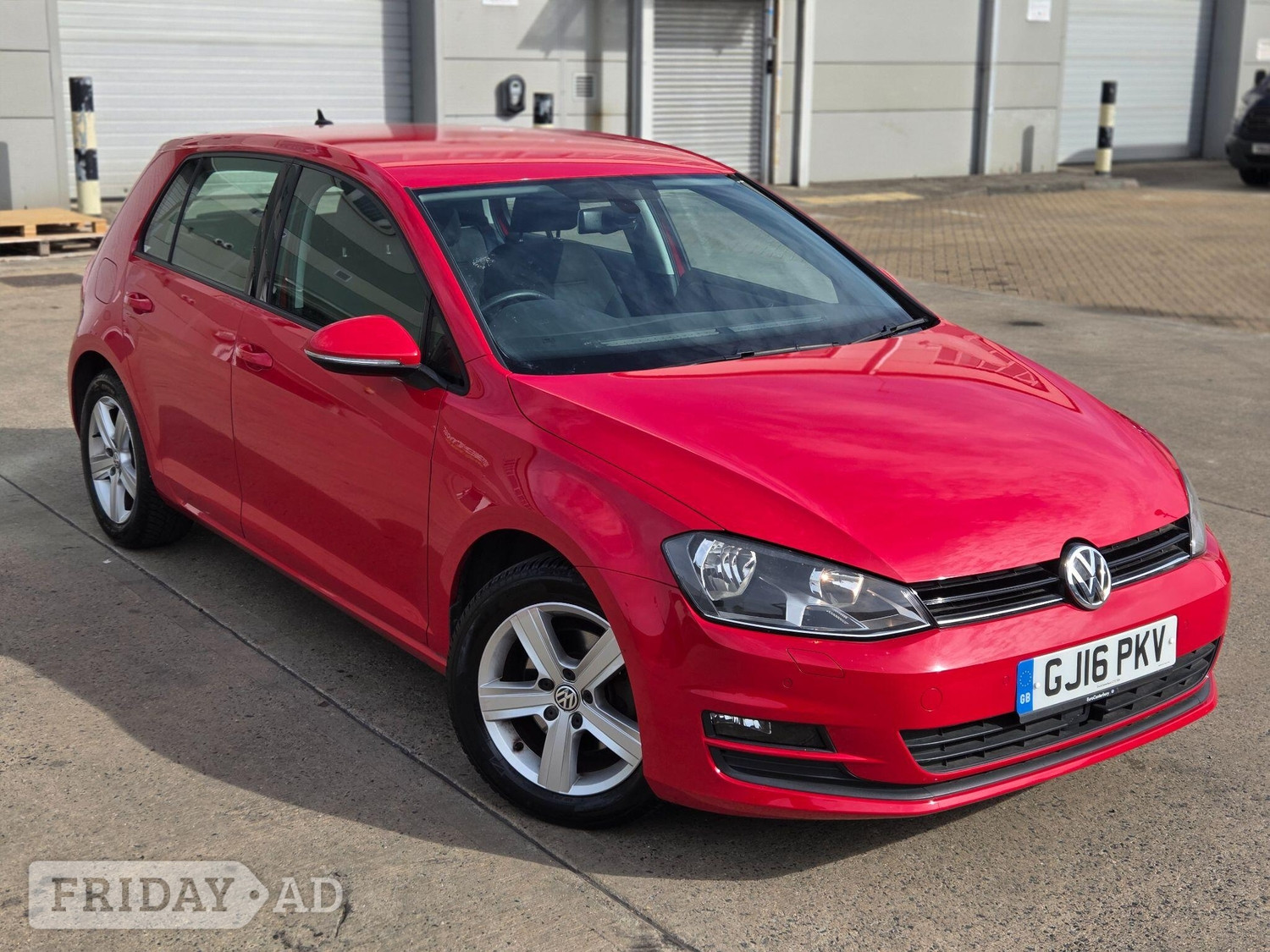 Volkswagen Golf 2016 in Slough