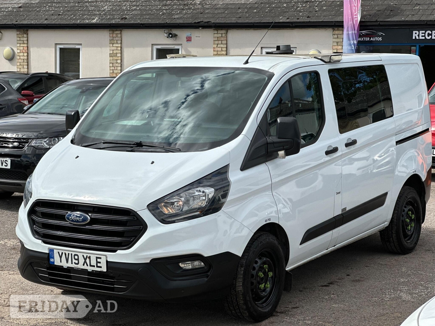 [ berth ]Ford Transit Custom