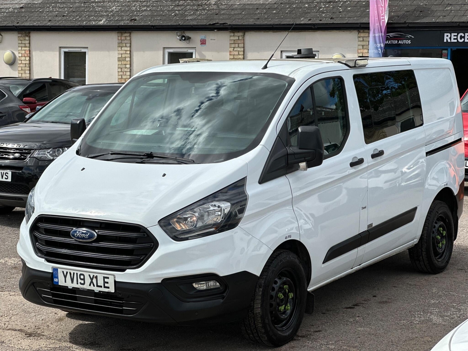 [ berth ]Ford Transit Custom