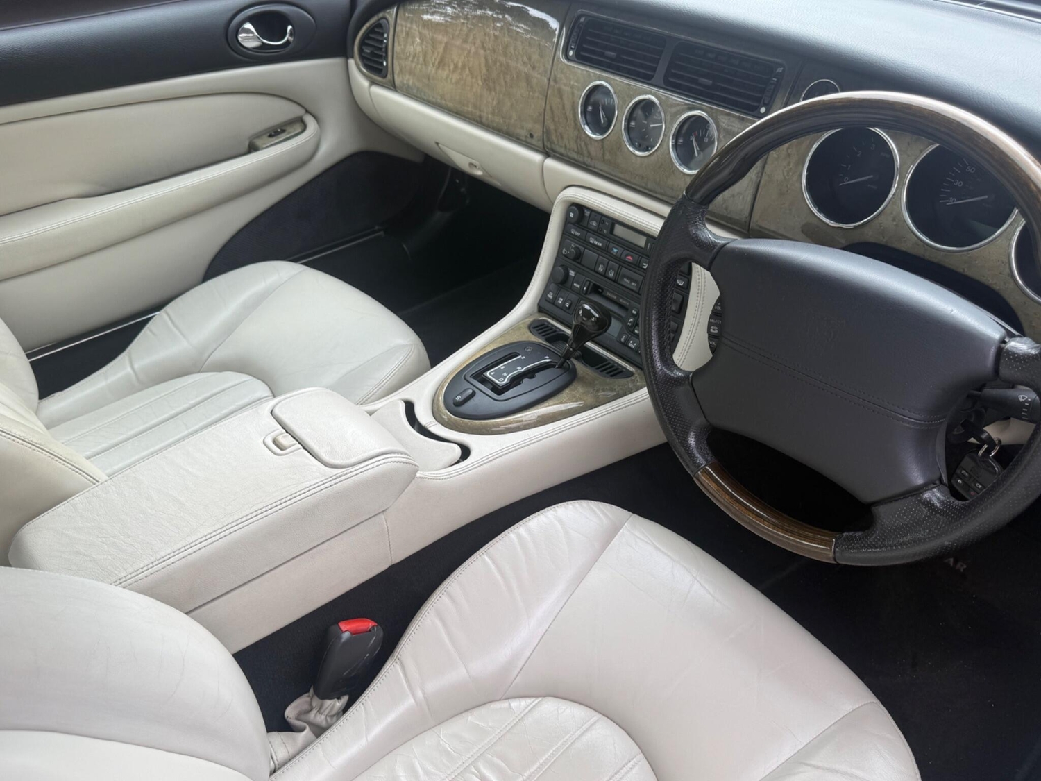Jaguar XK8 Enfield
