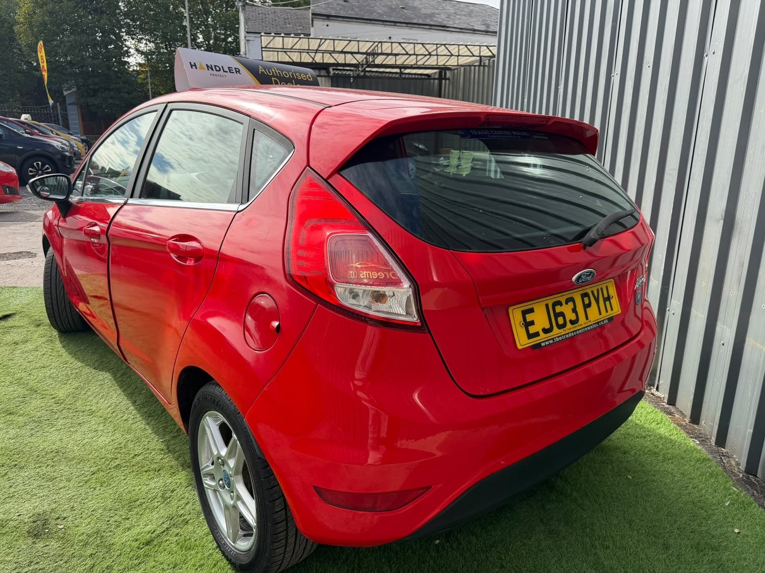 [ berth ]Ford Fiesta