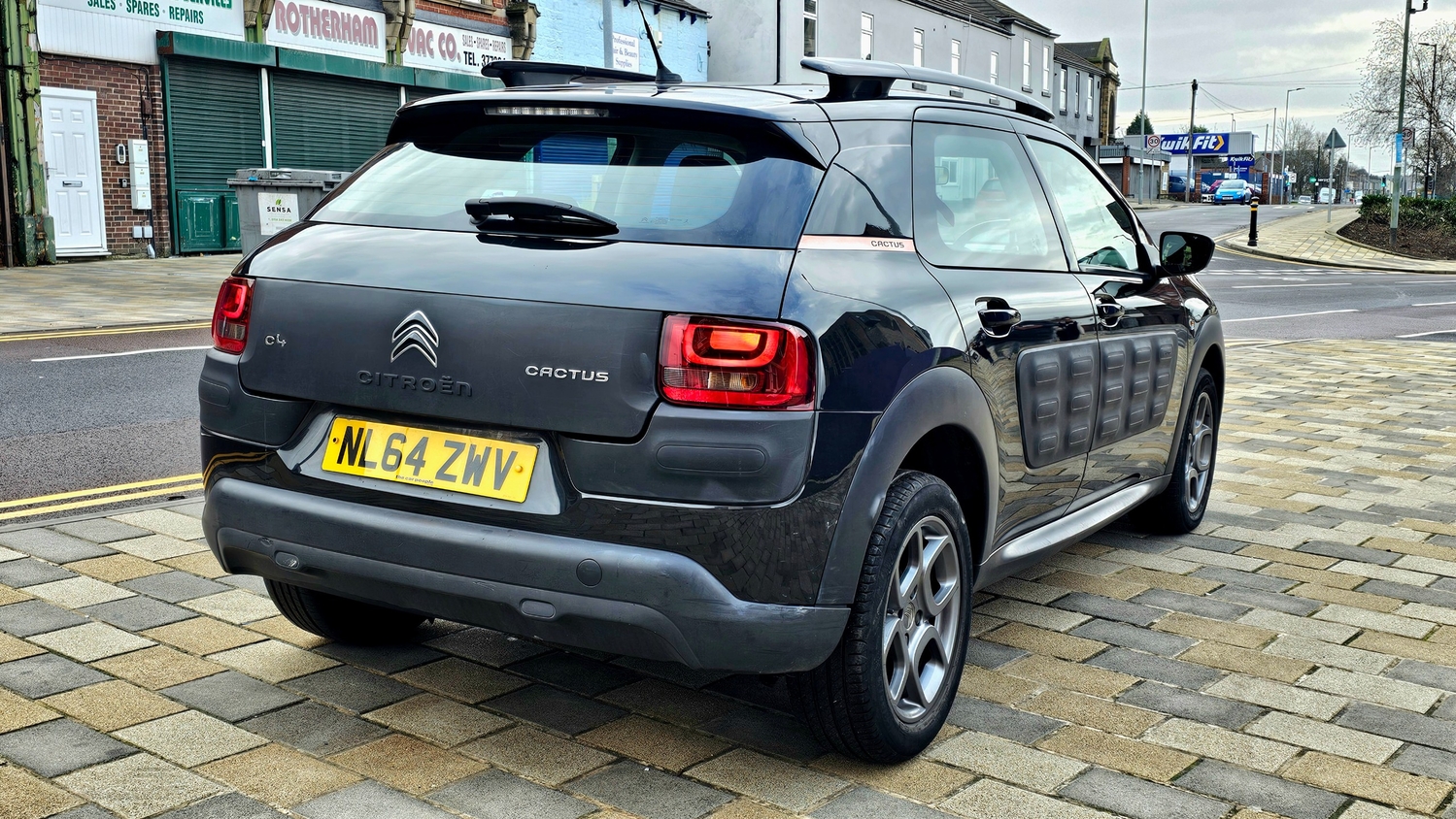 [ berth ]Citroen C4 Cactus
