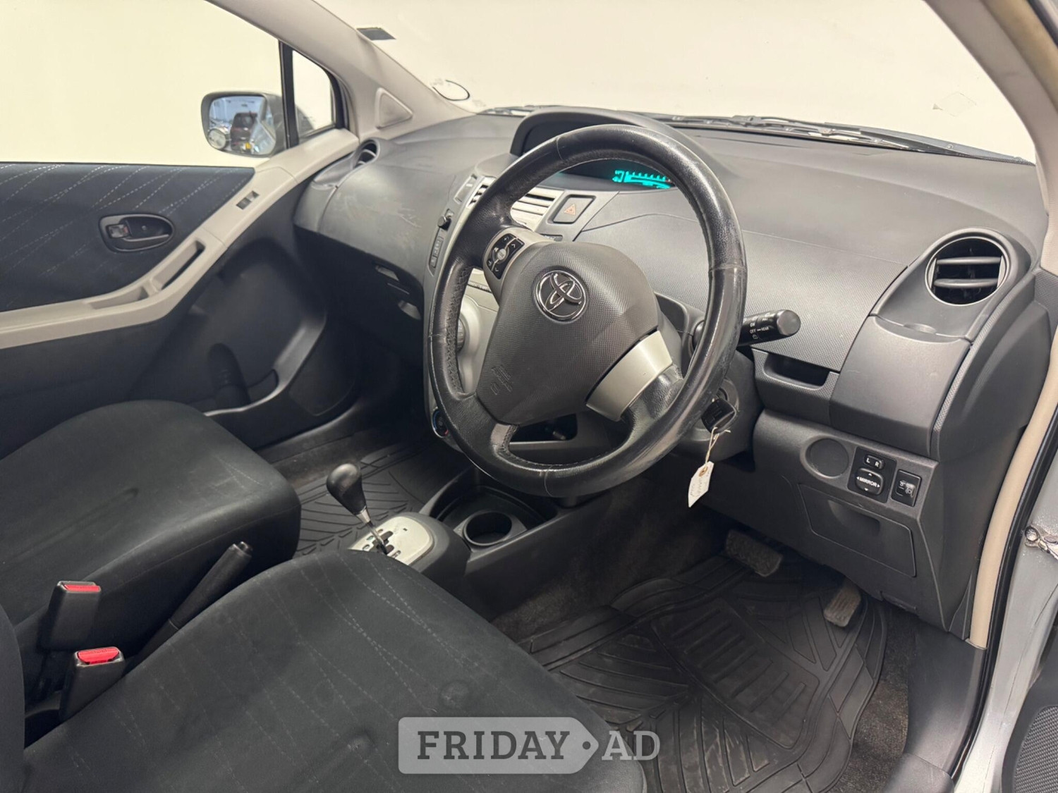 Toyota Yaris 2007 - Cars