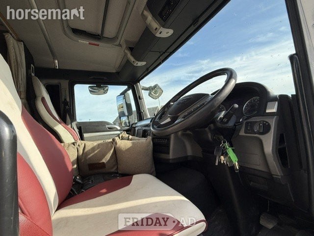 Empire Ultimate MAN TGS 380 Horsebox - Trailers & Horseboxes in Banbury