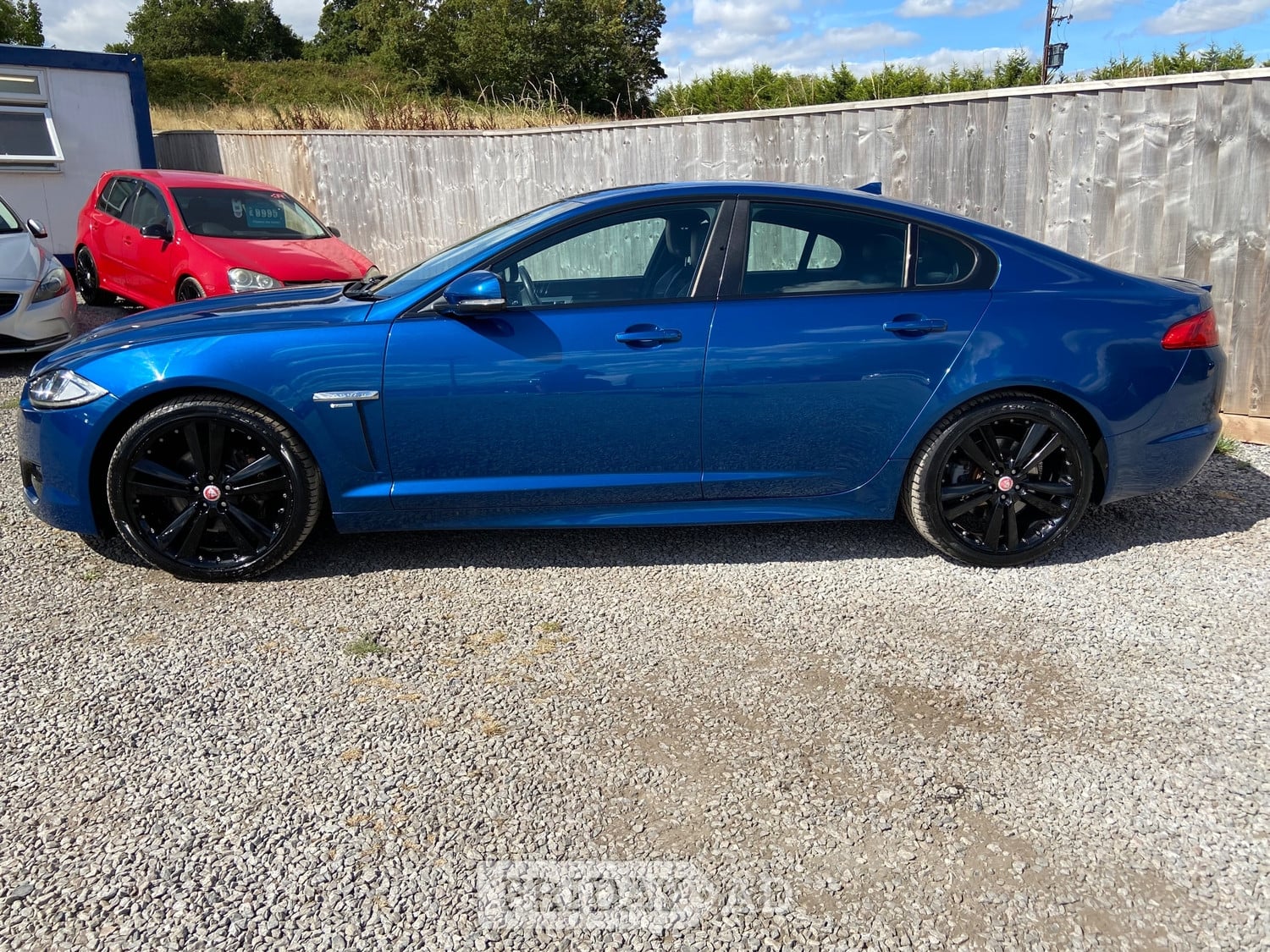 Jaguar XF 2015 - Cars