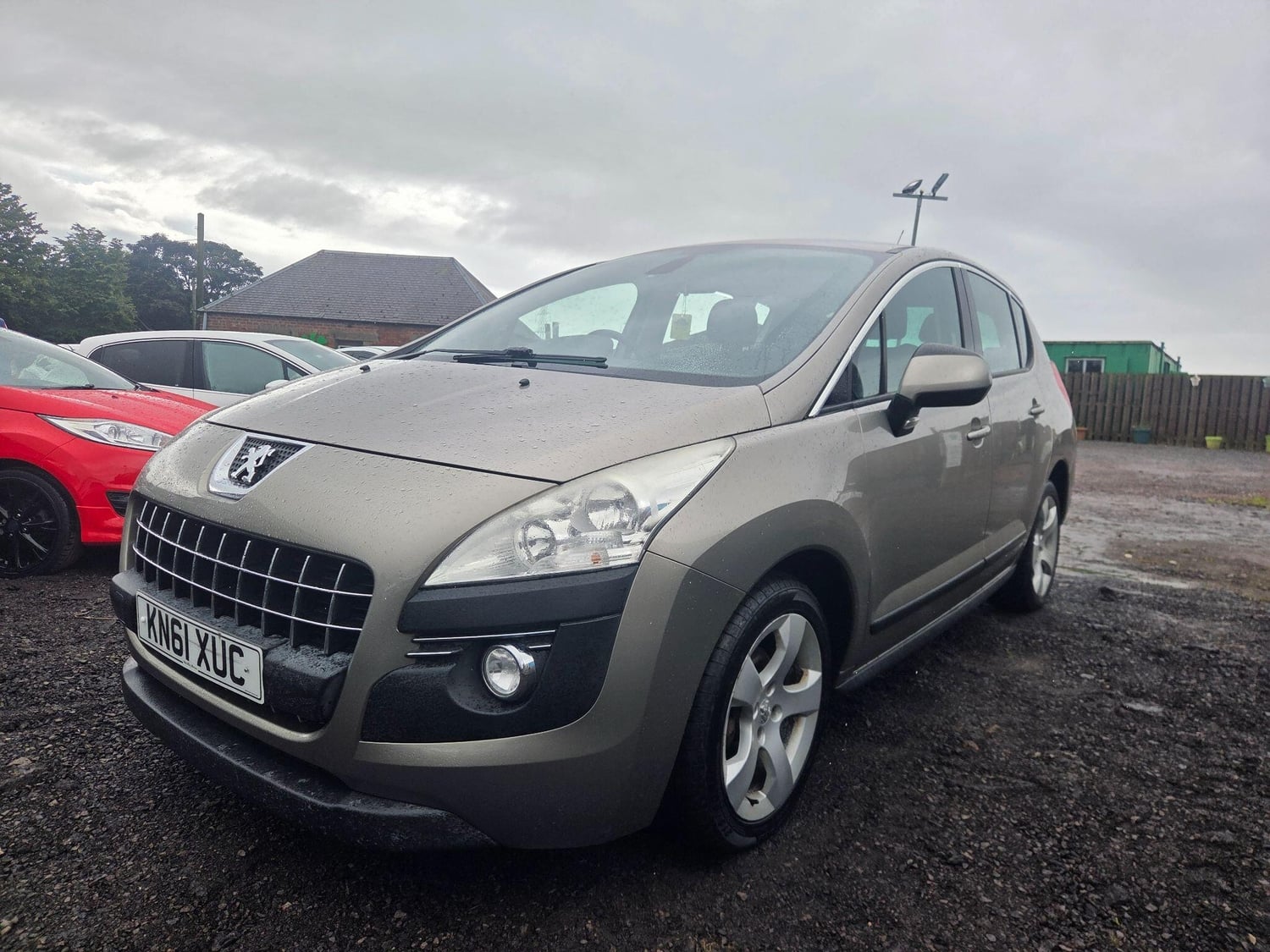 [ berth ]Peugeot 3008
