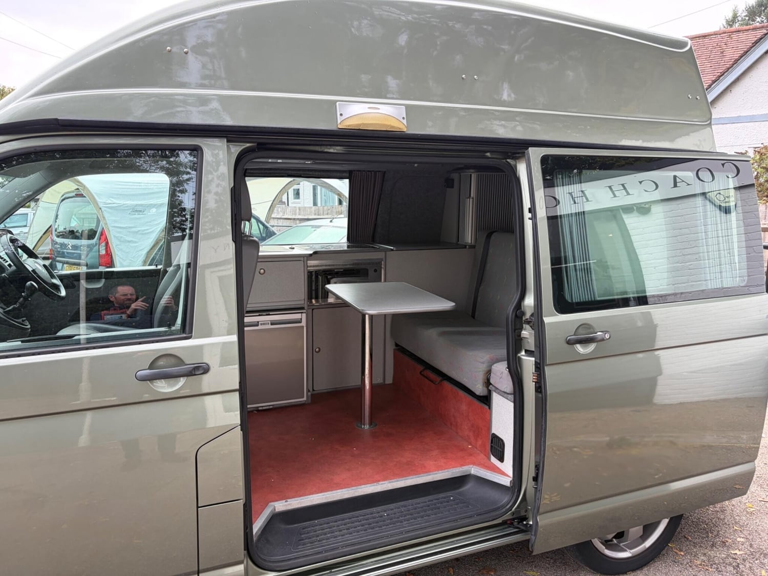 [ berth ]Volkswagen Transporter