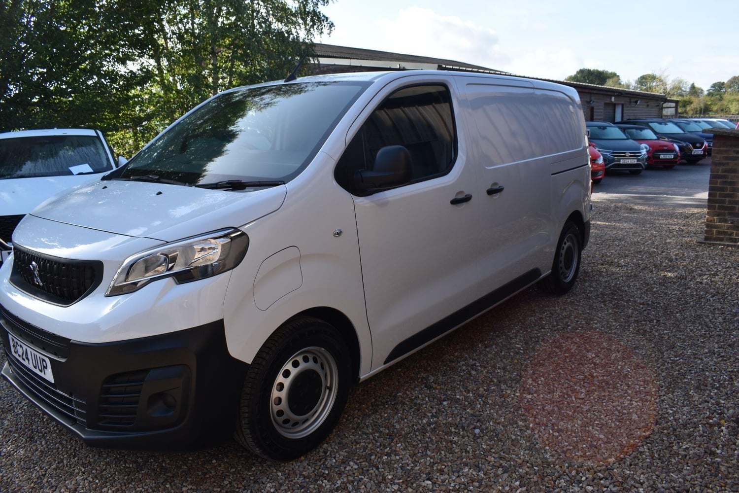 [ berth ]Peugeot E-EXPERT