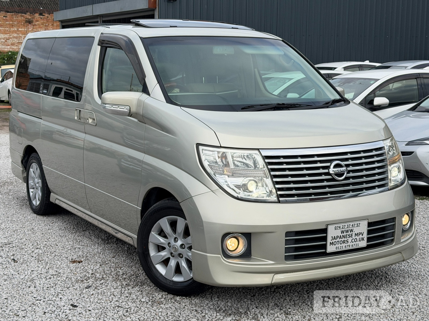 Nissan Elgrand 2006 in Birmingham