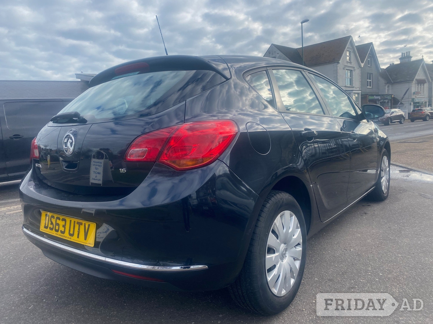 Vauxhall Astra Lancing