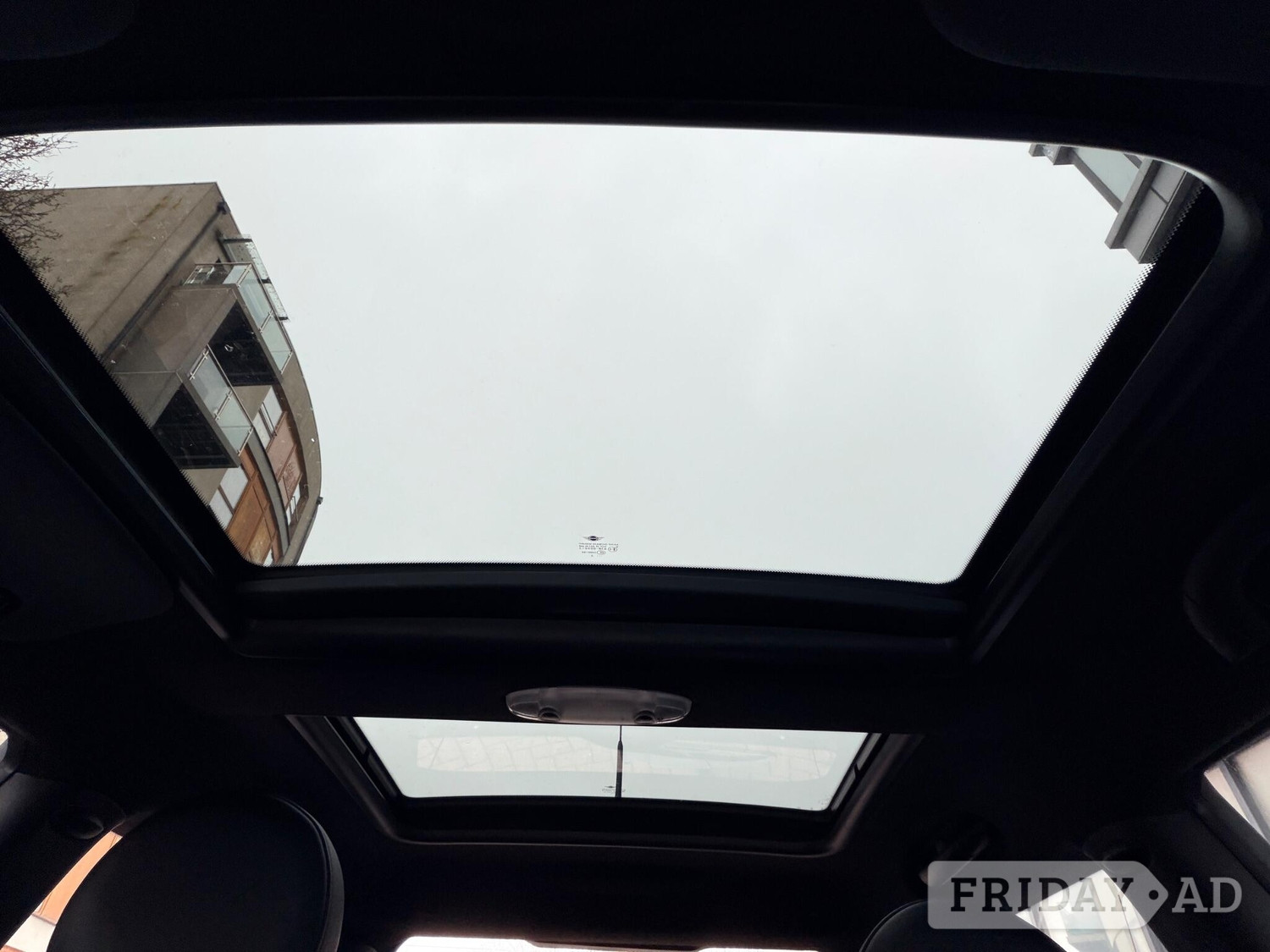 [ berth ]Mini Hatch