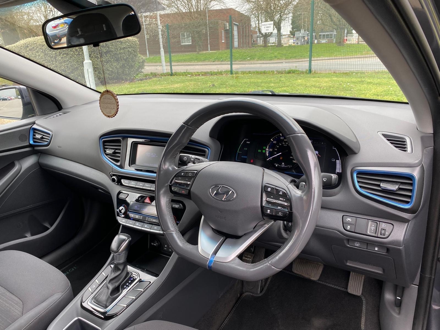 [ berth ]Hyundai Ioniq