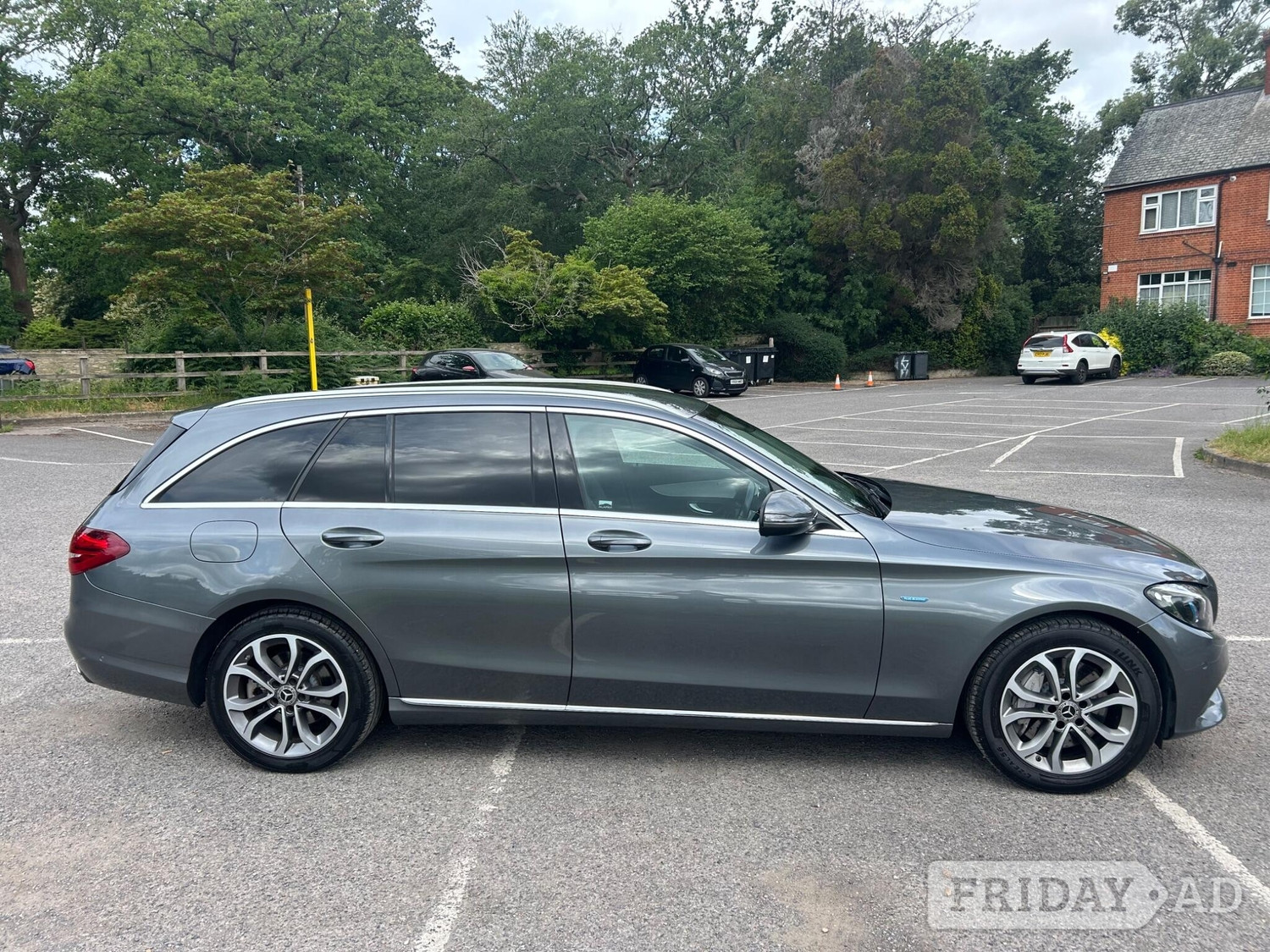 [ berth ]Mercedes-Benz C Class