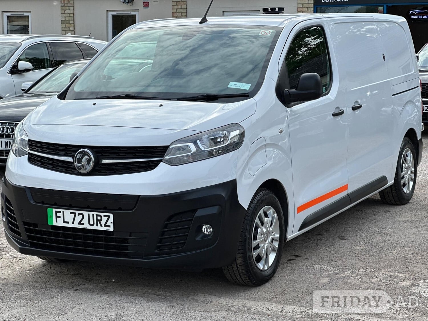 [ berth ]Vauxhall Vivaro