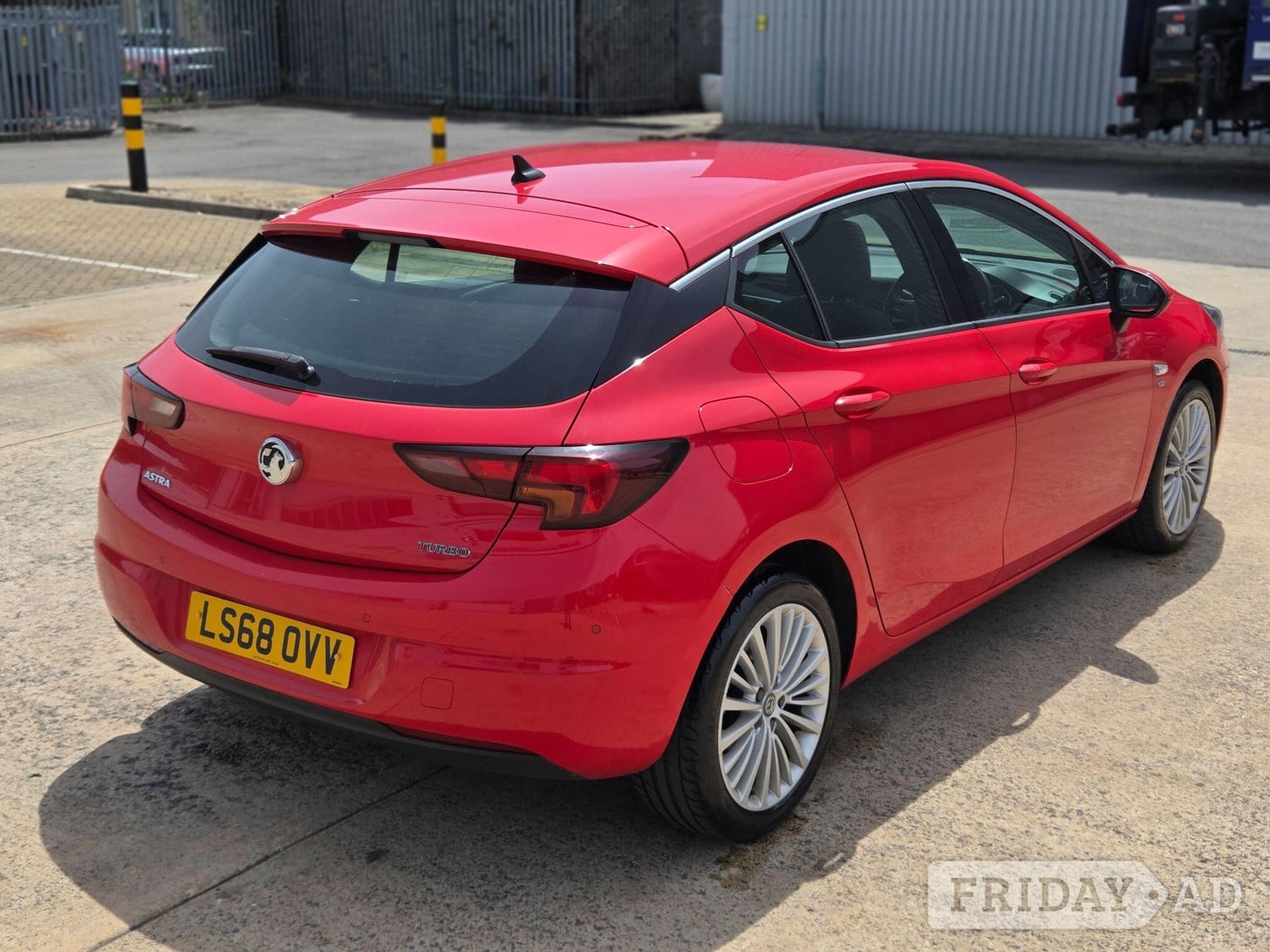 [ berth ]Vauxhall Astra