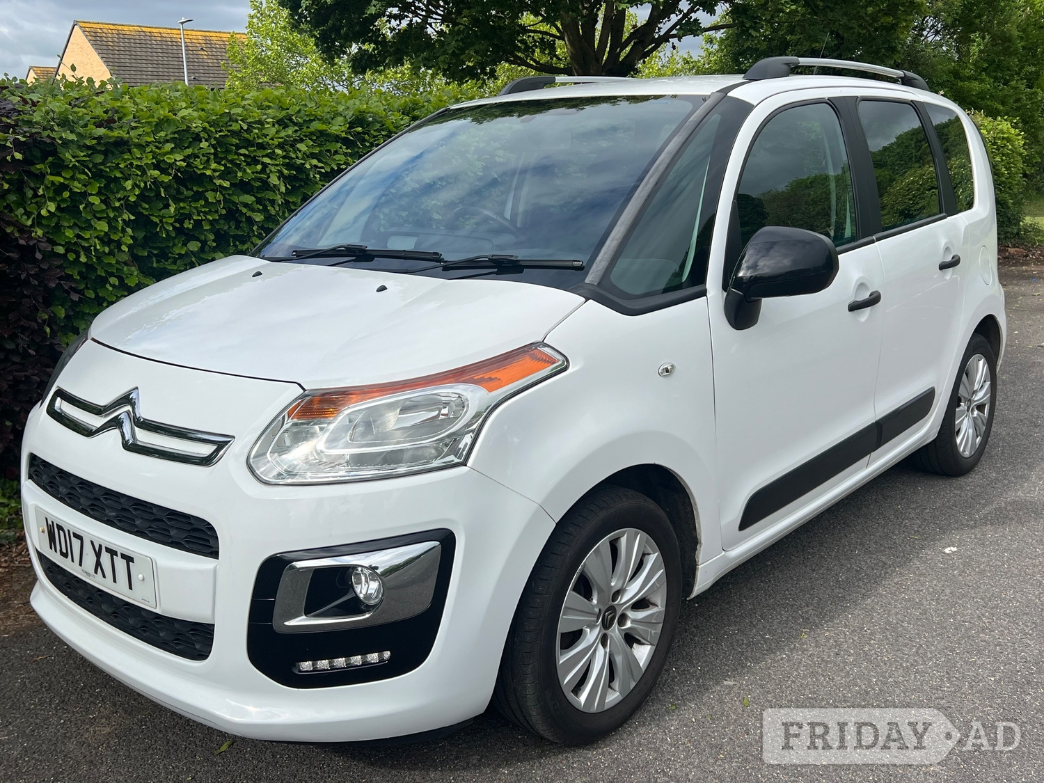 Citroen C3 Picasso 2017 in Stevenage