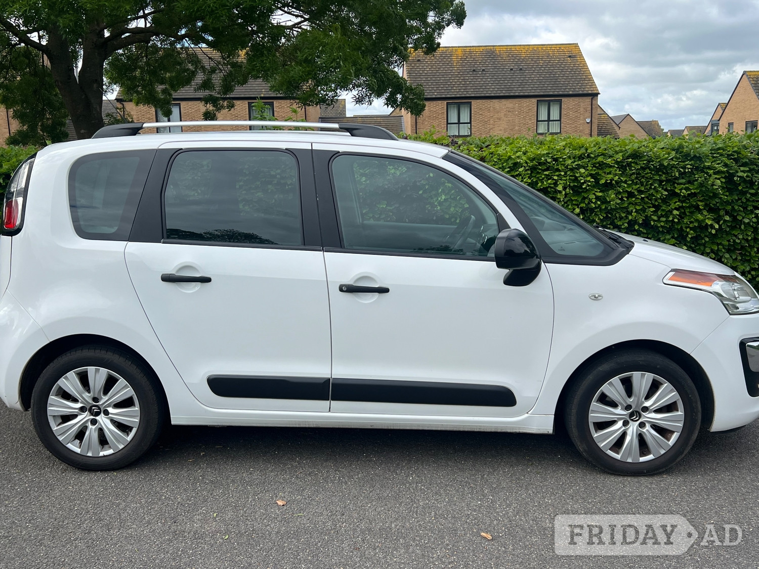 Citroen C3 Picasso 2017 - Cars in Stevenage