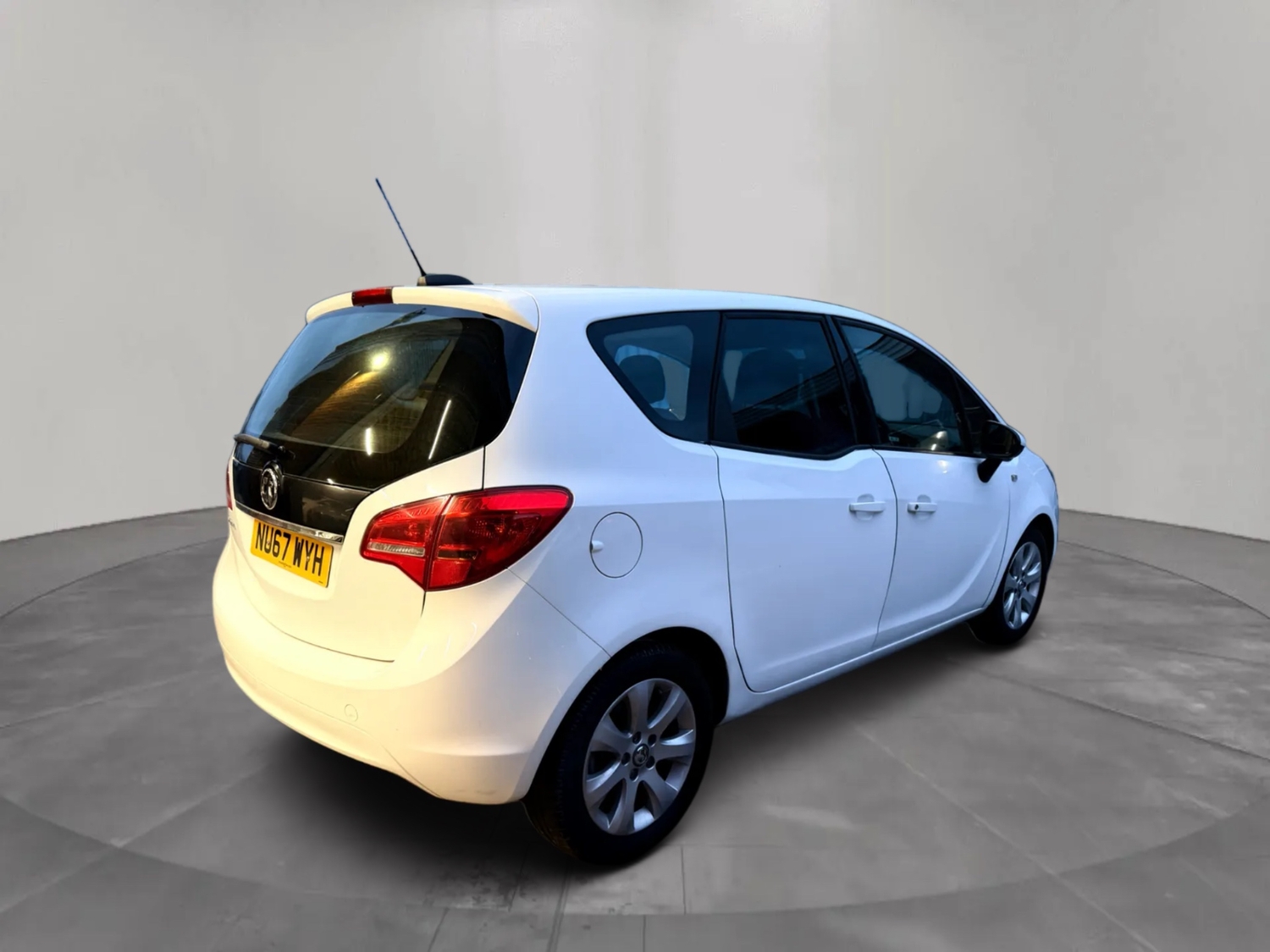 Vauxhall Meriva 2017 - Cars in Middlesbrough