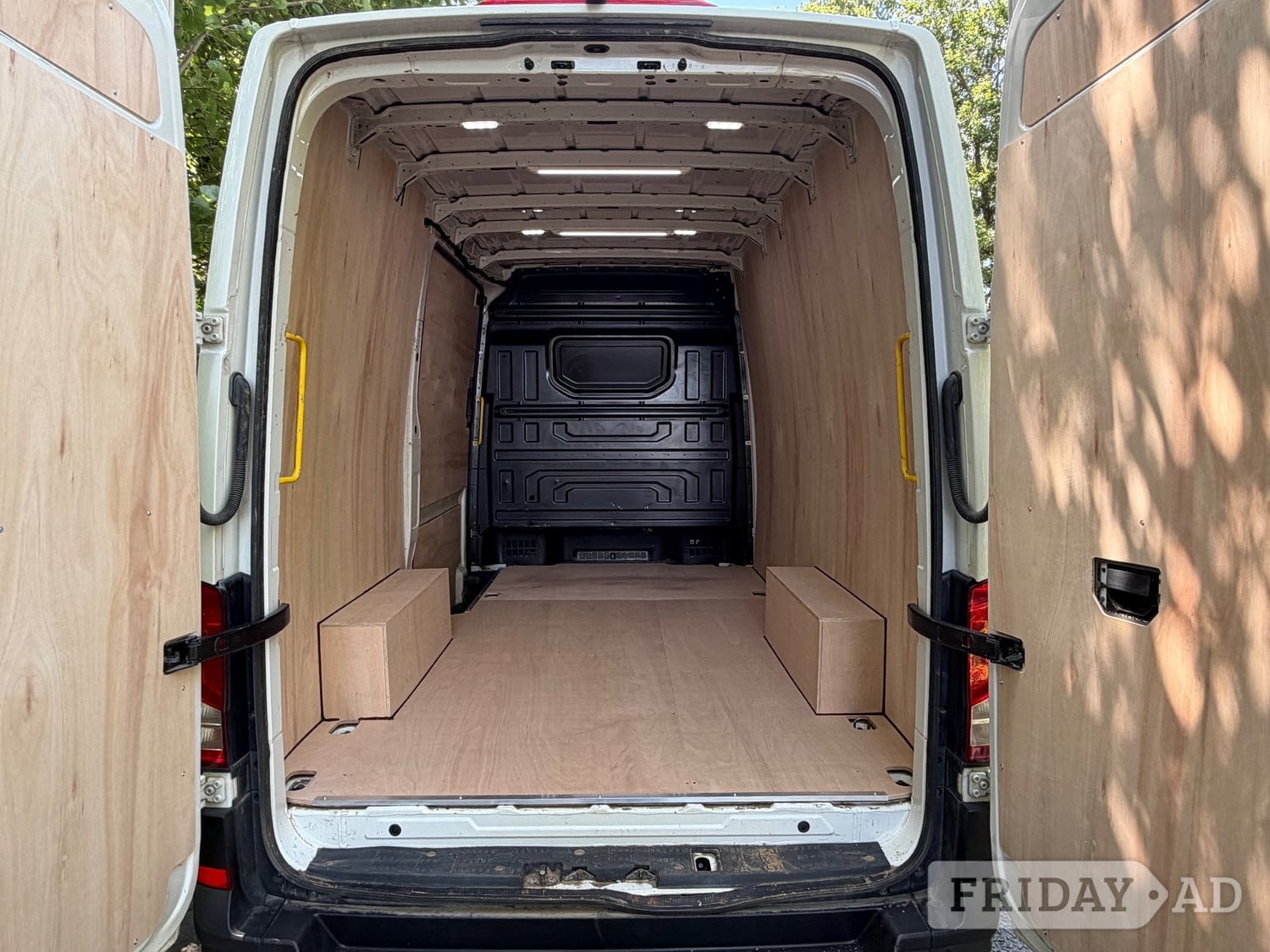 Volkswagen Crafter 2024 - Vans & Commercial Vehicles