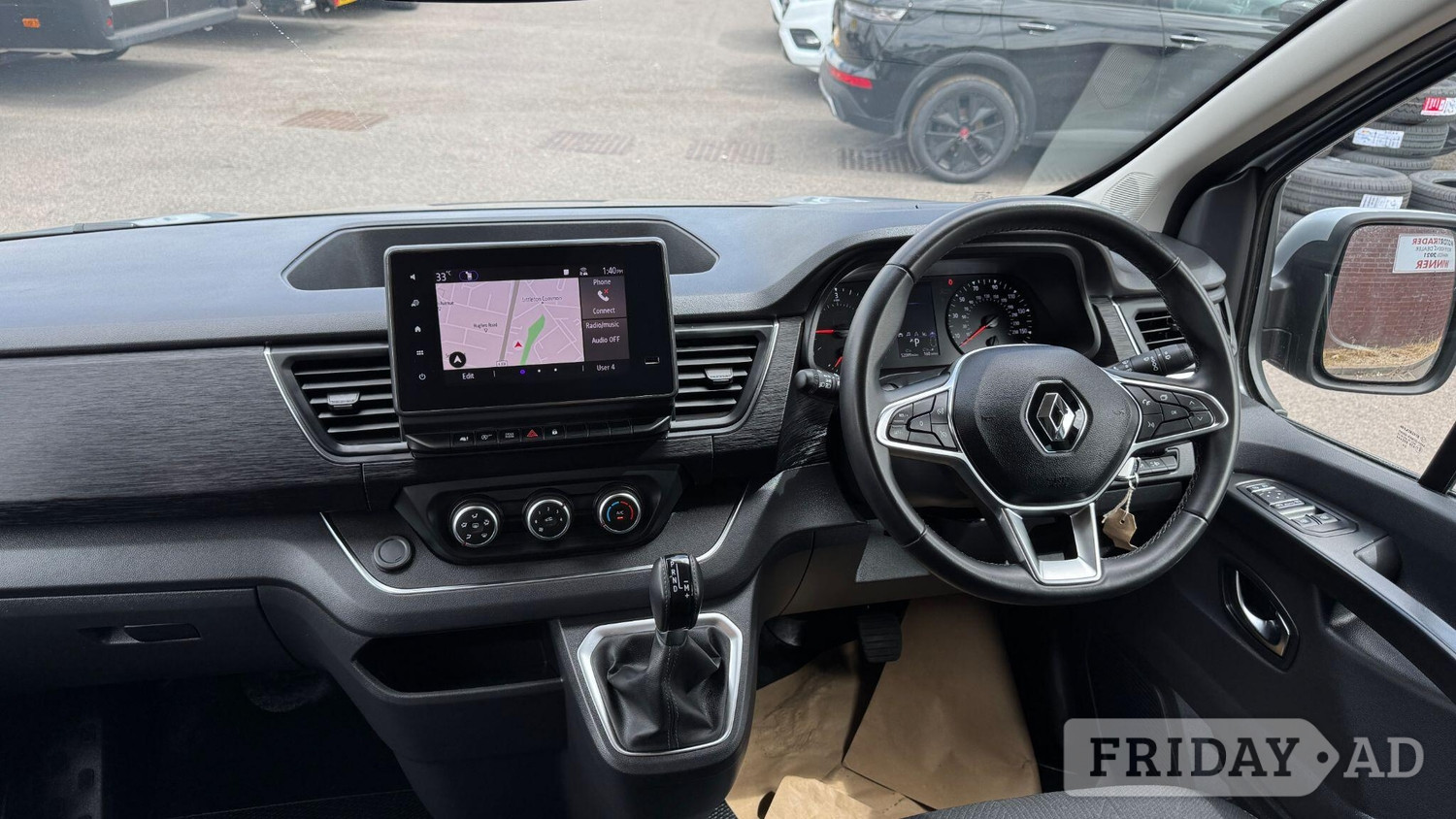 [ berth ]Renault Trafic