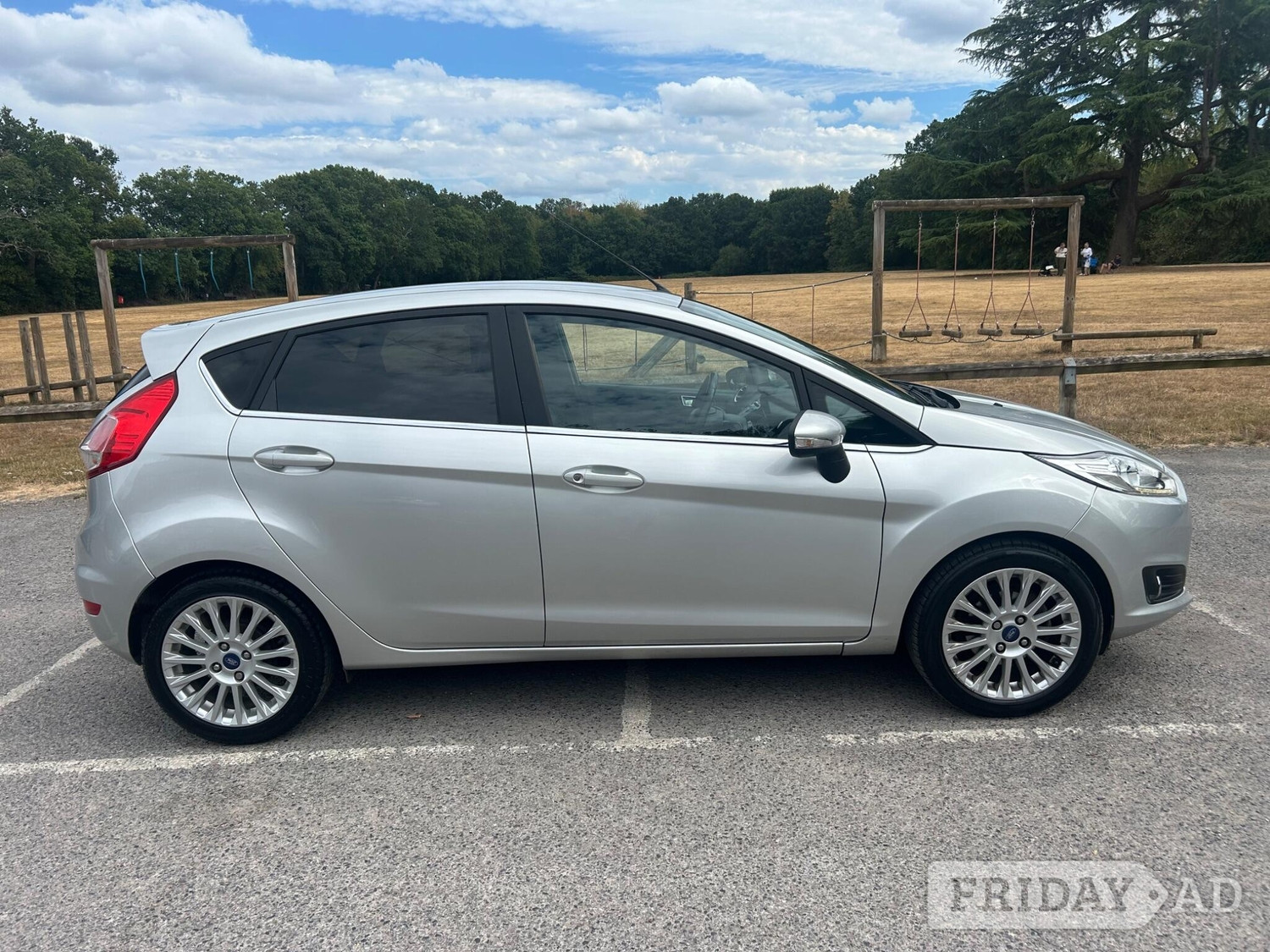 [ berth ]Ford Fiesta