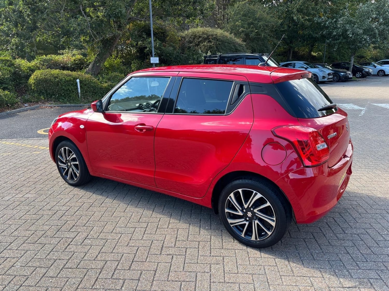 Suzuki Swift 2022 - Cars