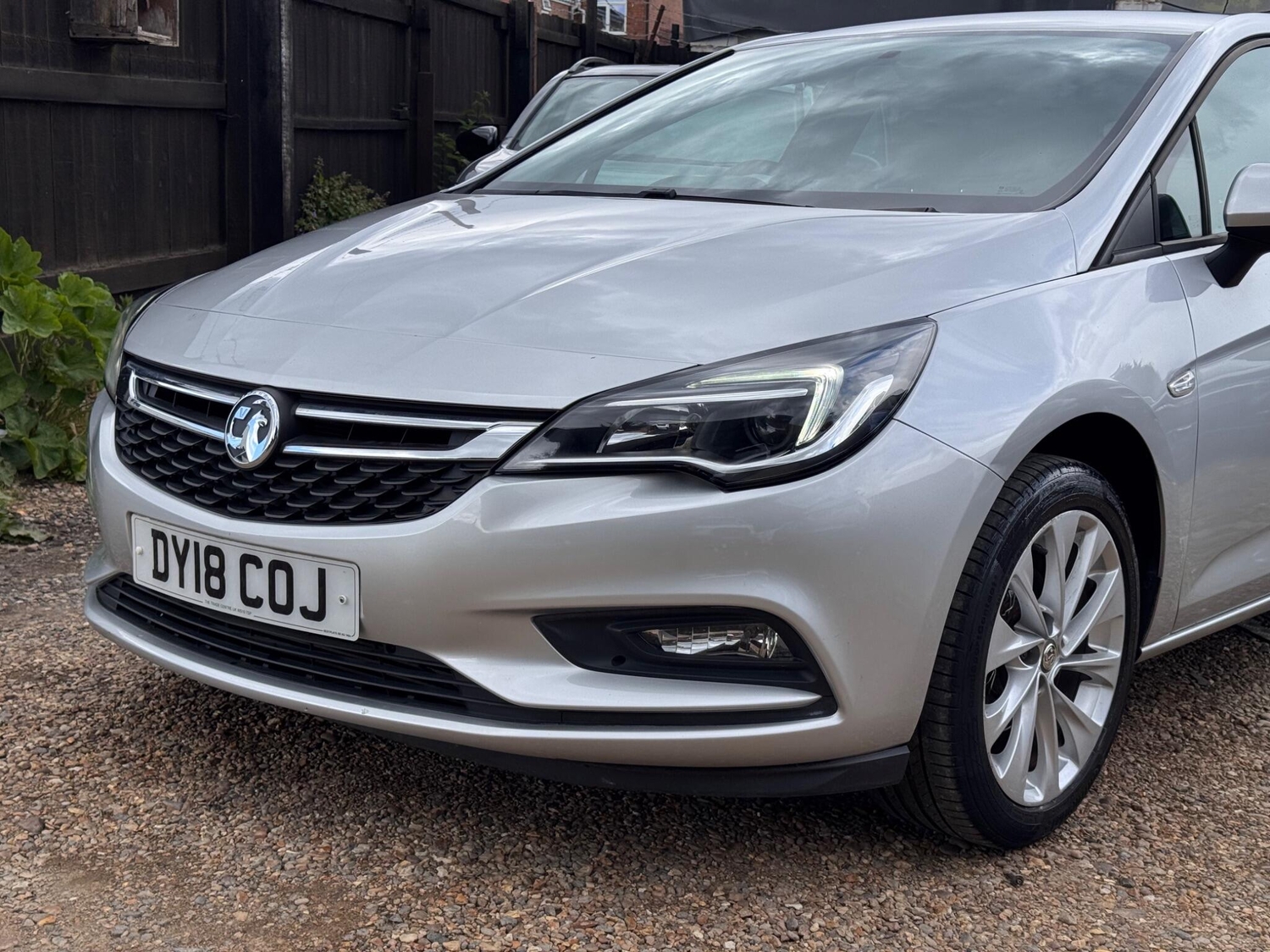 [ berth ]Vauxhall Astra