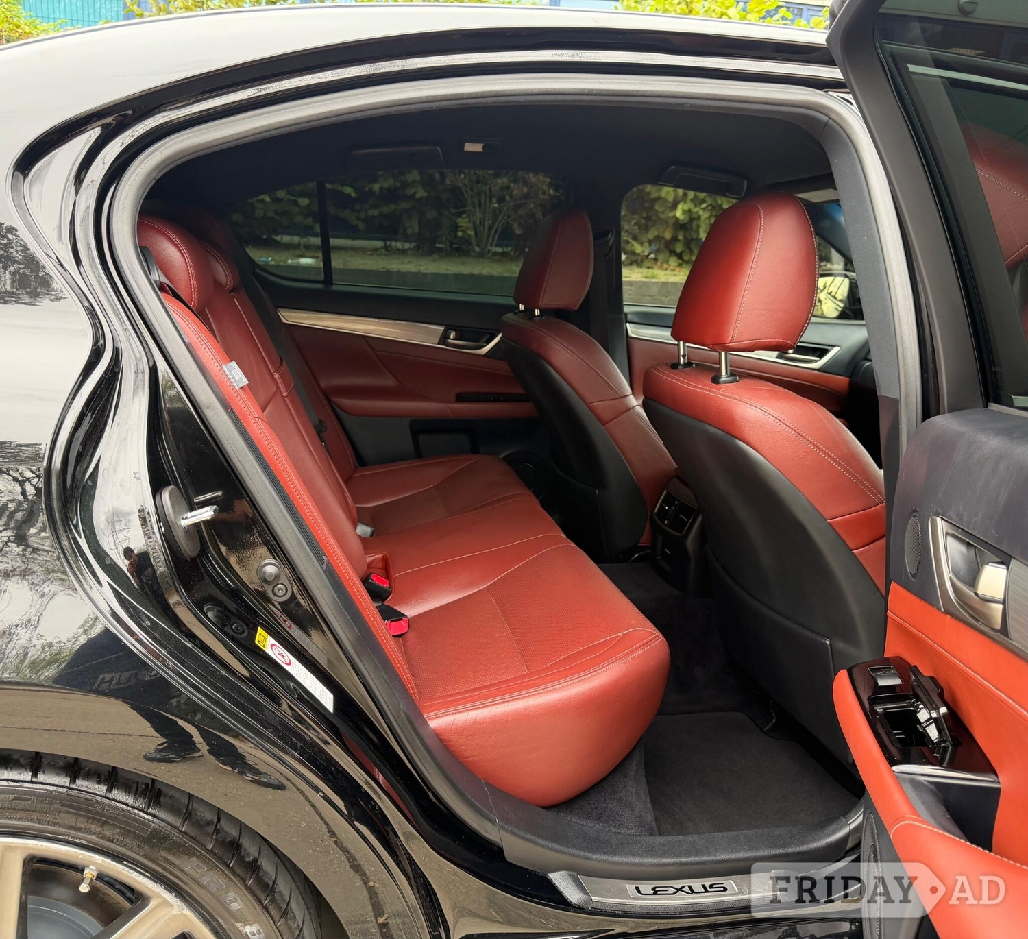 [ berth ]Lexus GS
