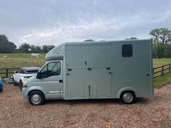 Select Unknown Renault Horsebox