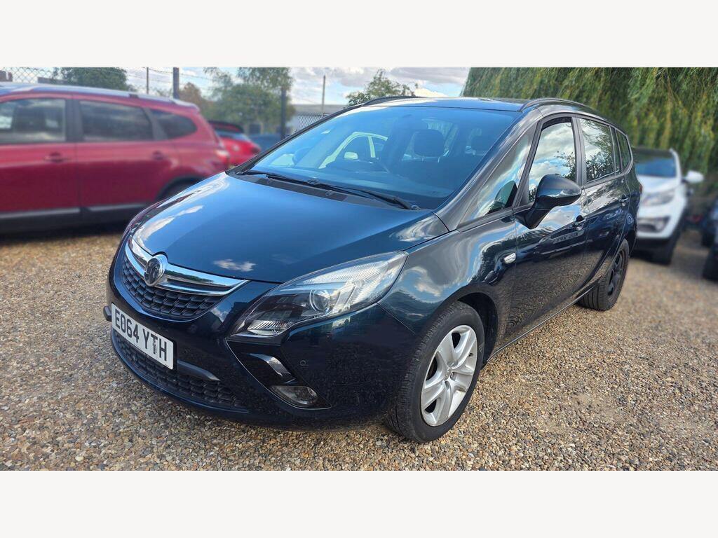 [ berth ]Vauxhall Zafira Tourer