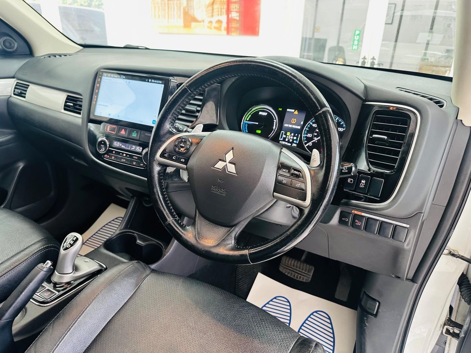 Mitsubishi Outlander 2014 - Cars in Iver