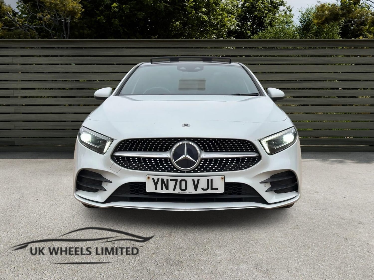 [ berth ]Mercedes-Benz A Class