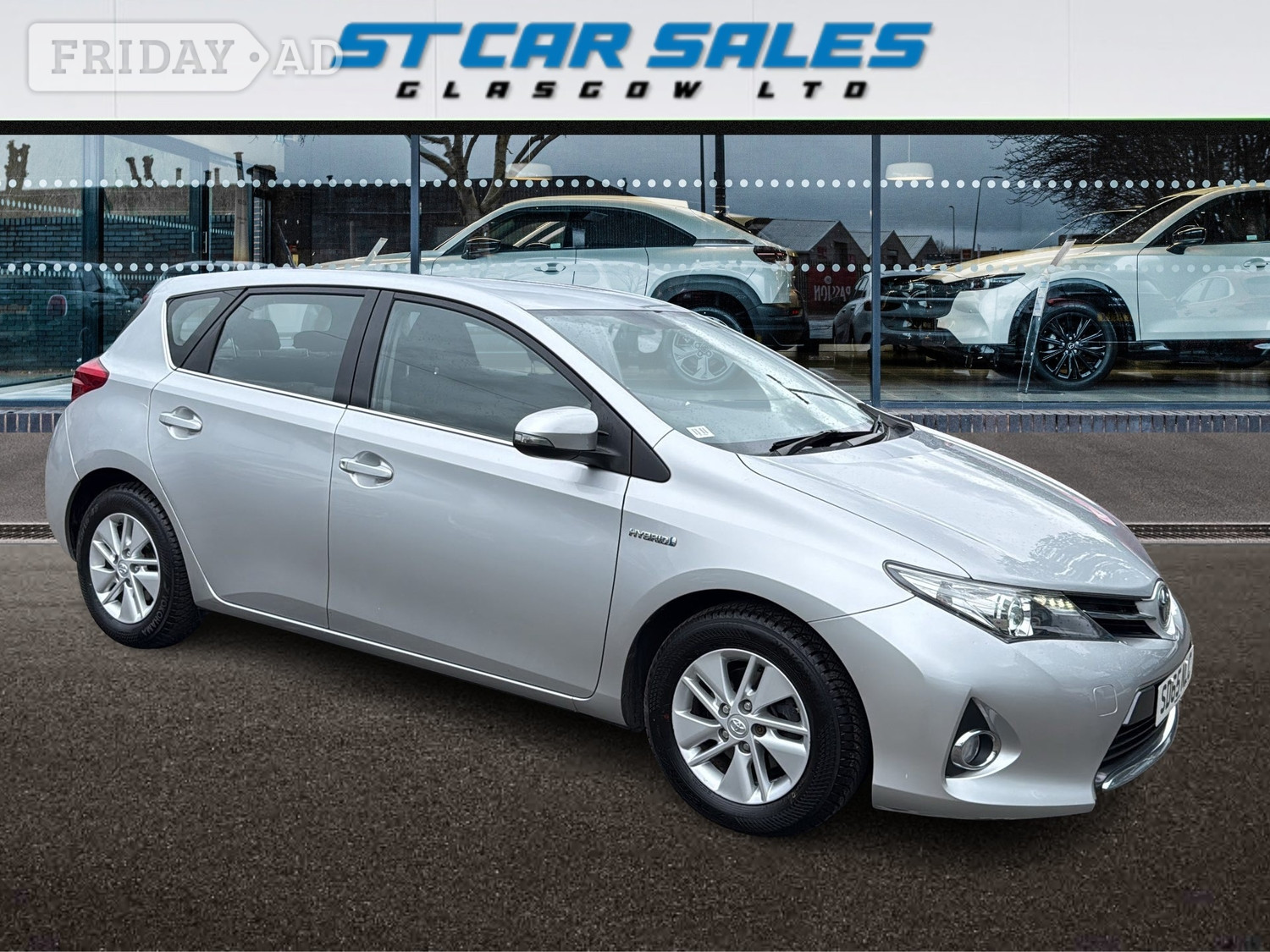 Toyota Auris 2015 in Glasgow
