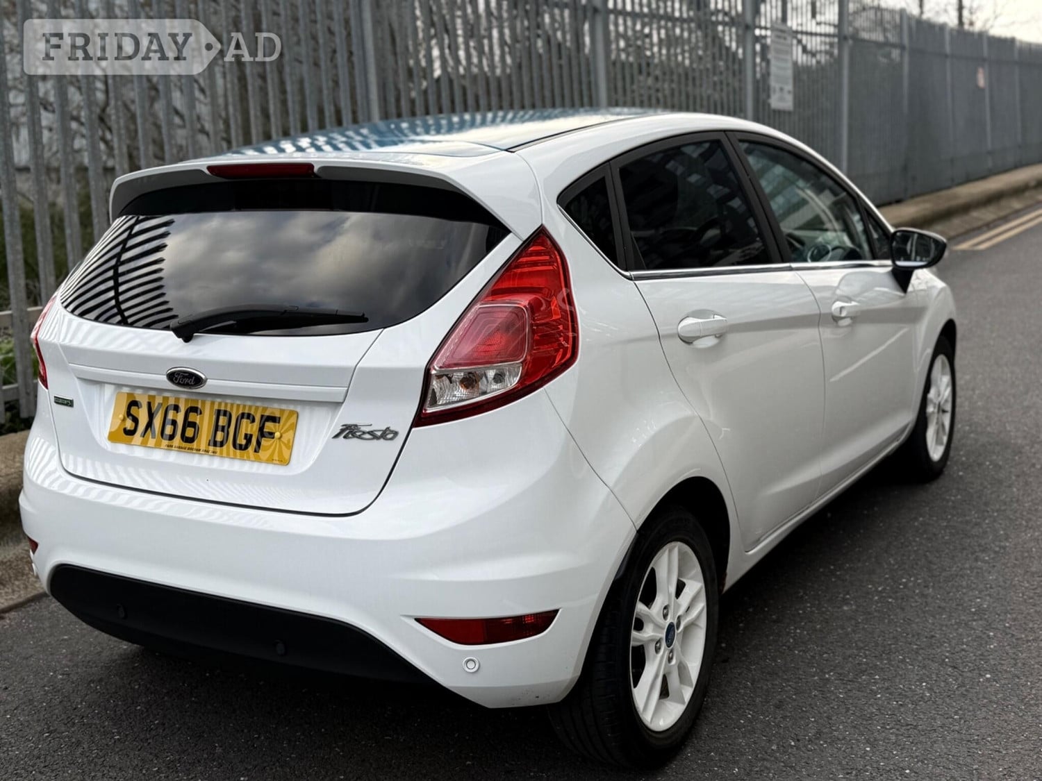 Ford Fiesta 2017 - Cars