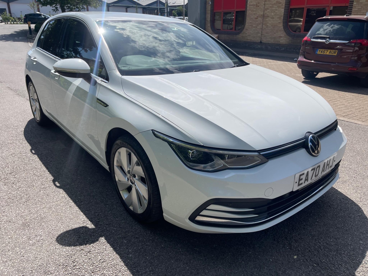 Volkswagen Golf 2020 - Cars