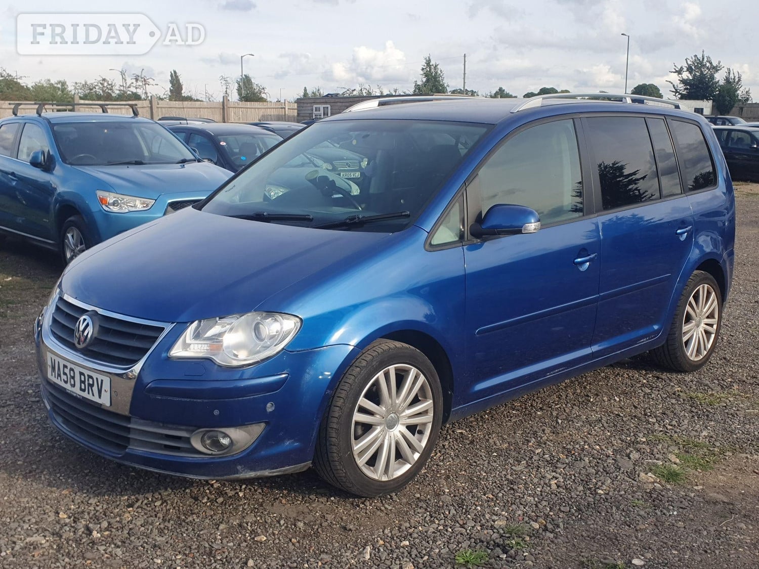 [ berth ]Volkswagen Touran