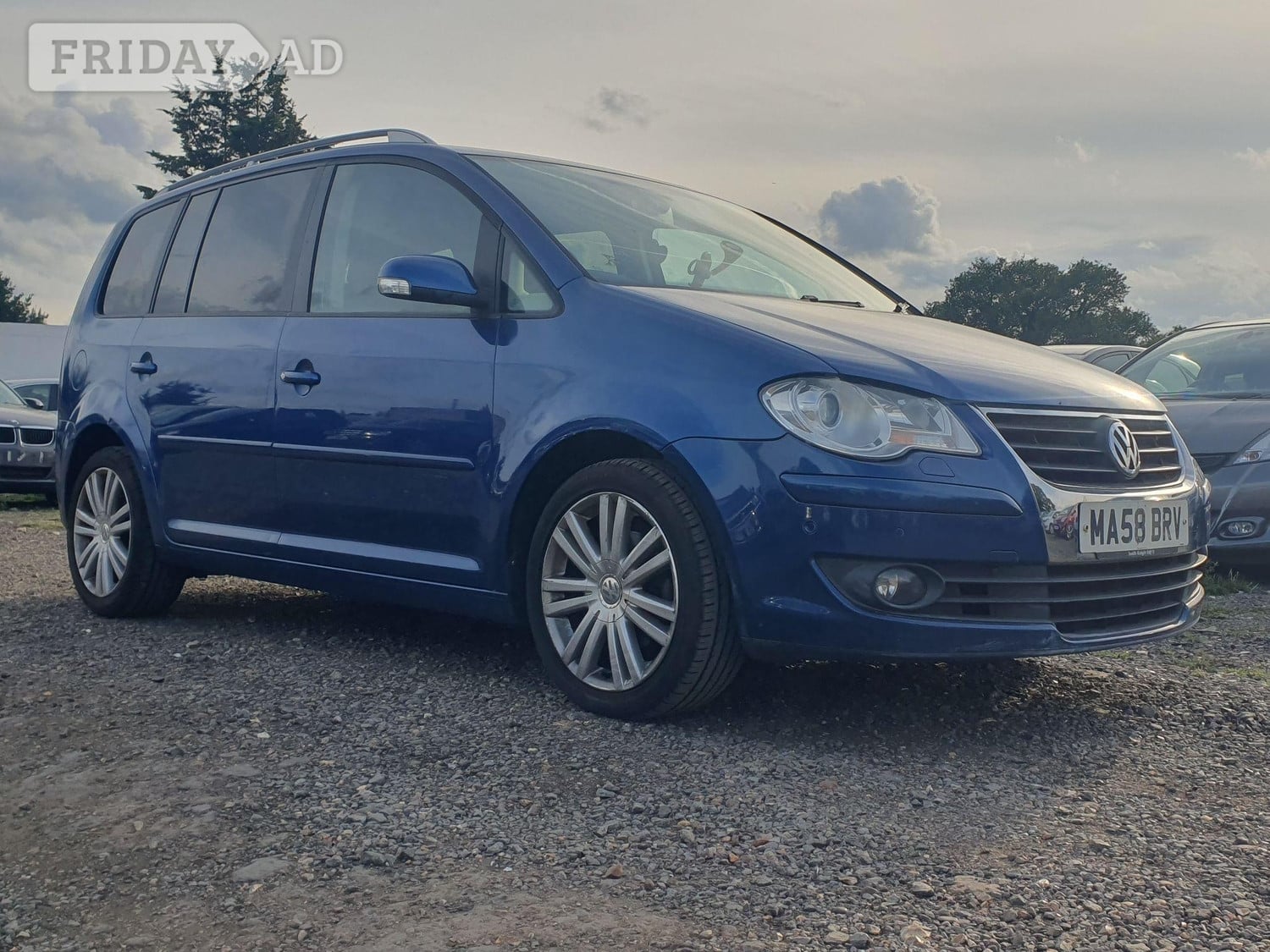 Volkswagen Touran 2008 - Cars