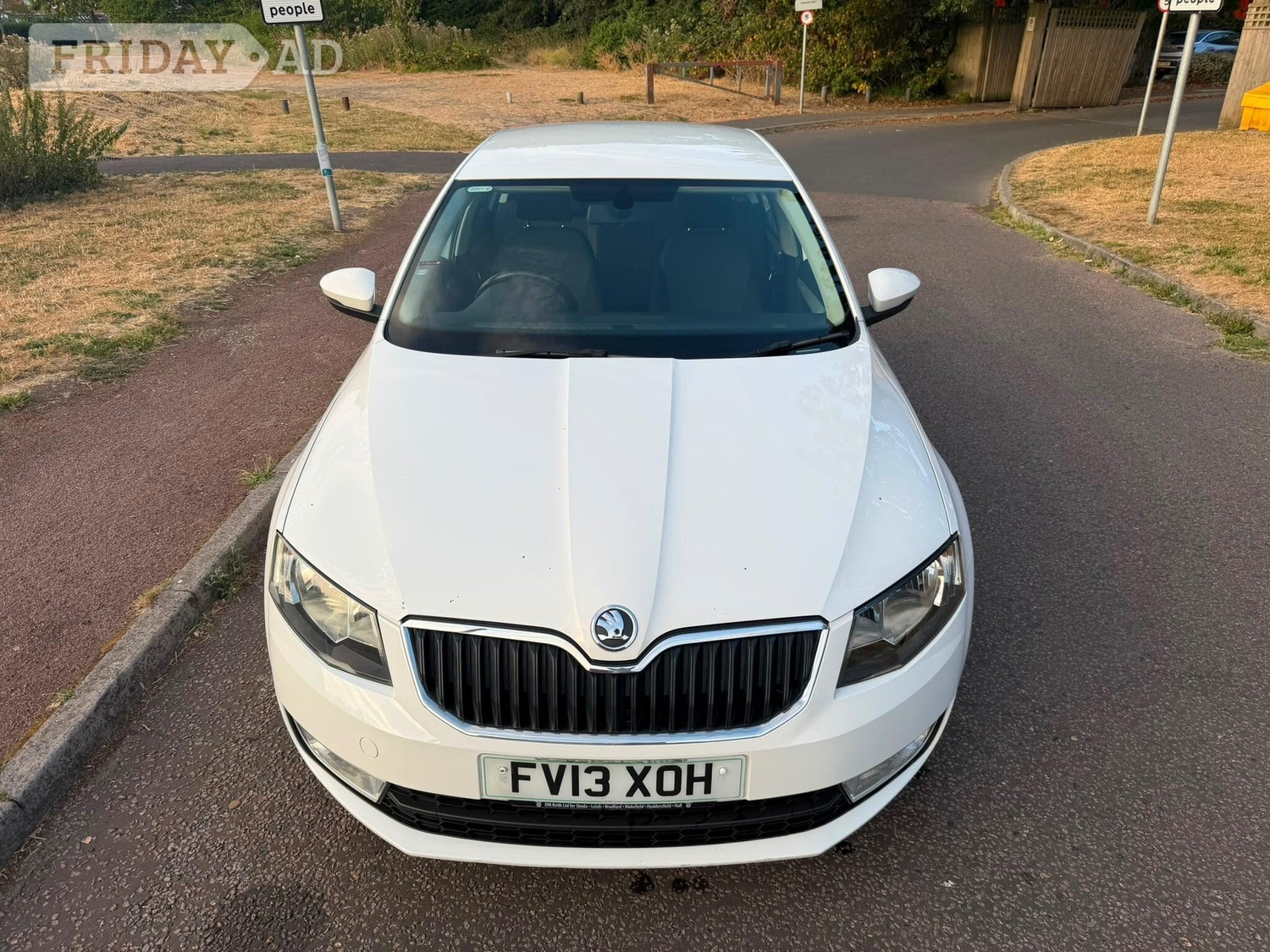 [ berth ]Skoda Octavia