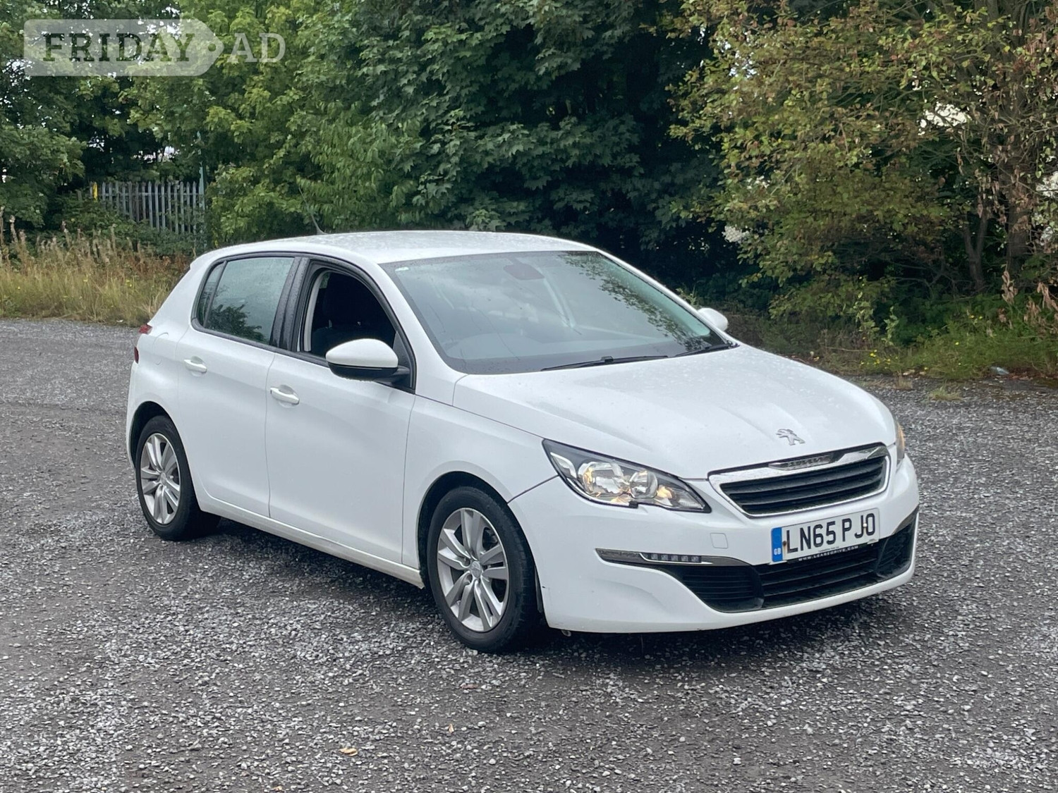 Peugeot 308 2015 in Leeds