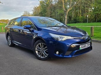 Toyota Avensis 2015
