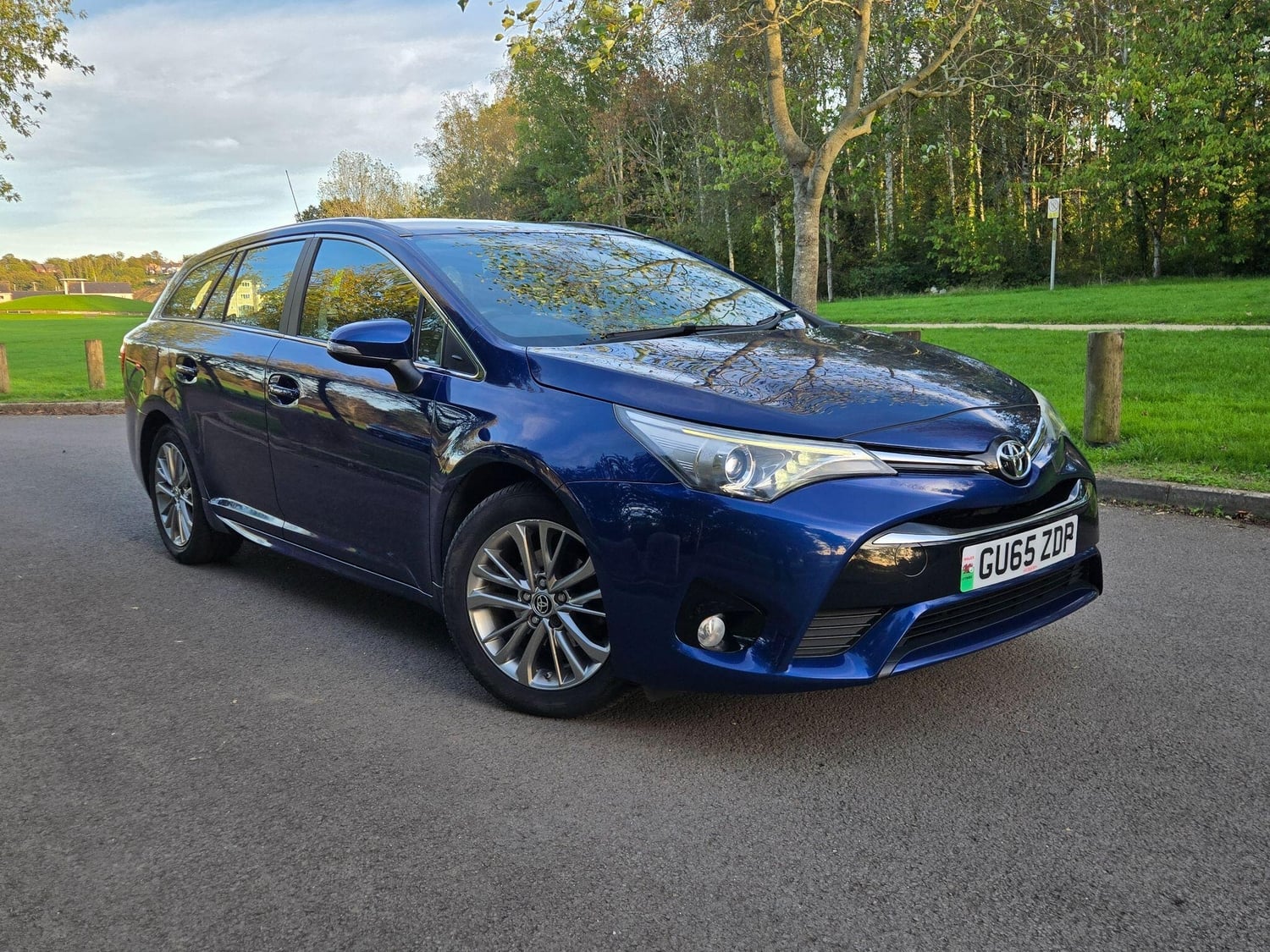 Toyota Avensis 2015 - Cars